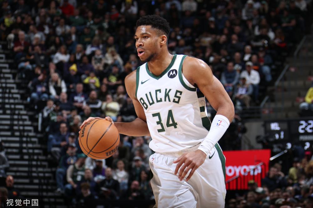 前锋显眼 前锋显眼