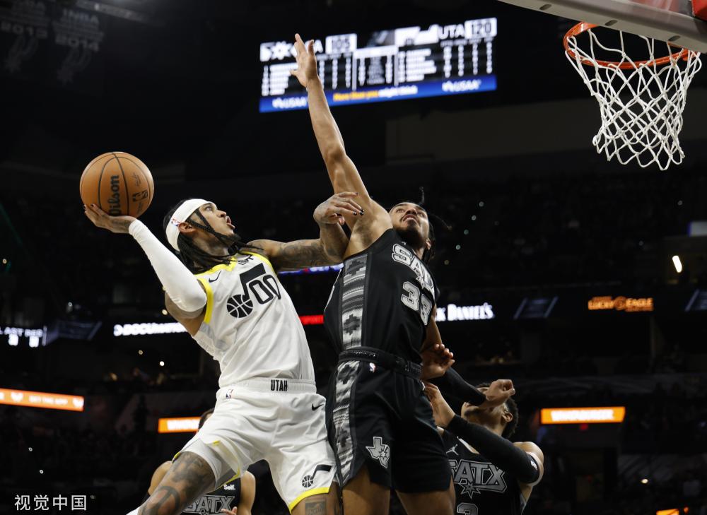 后者则在中 后者则在中