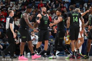 站了出来 站了出来