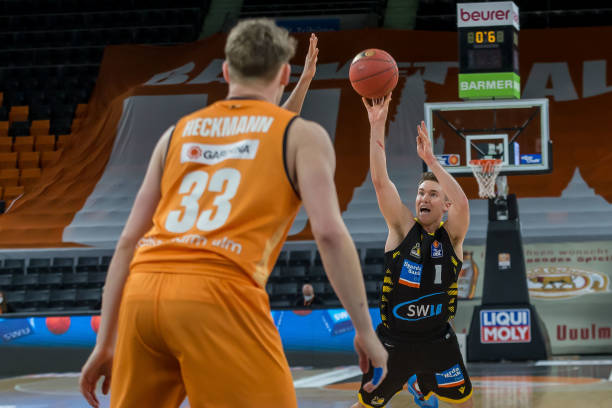 揭示了当前 揭示了当前