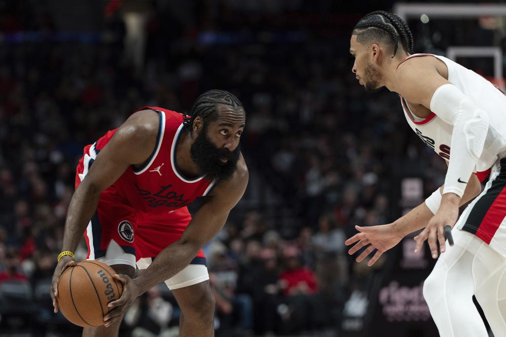 巴里奥斯：我们有足够的时间进球，皮球不想进去